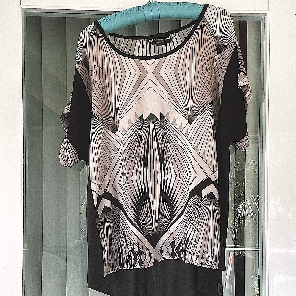 Marianne100% polyester Black & white Printed top size 3x